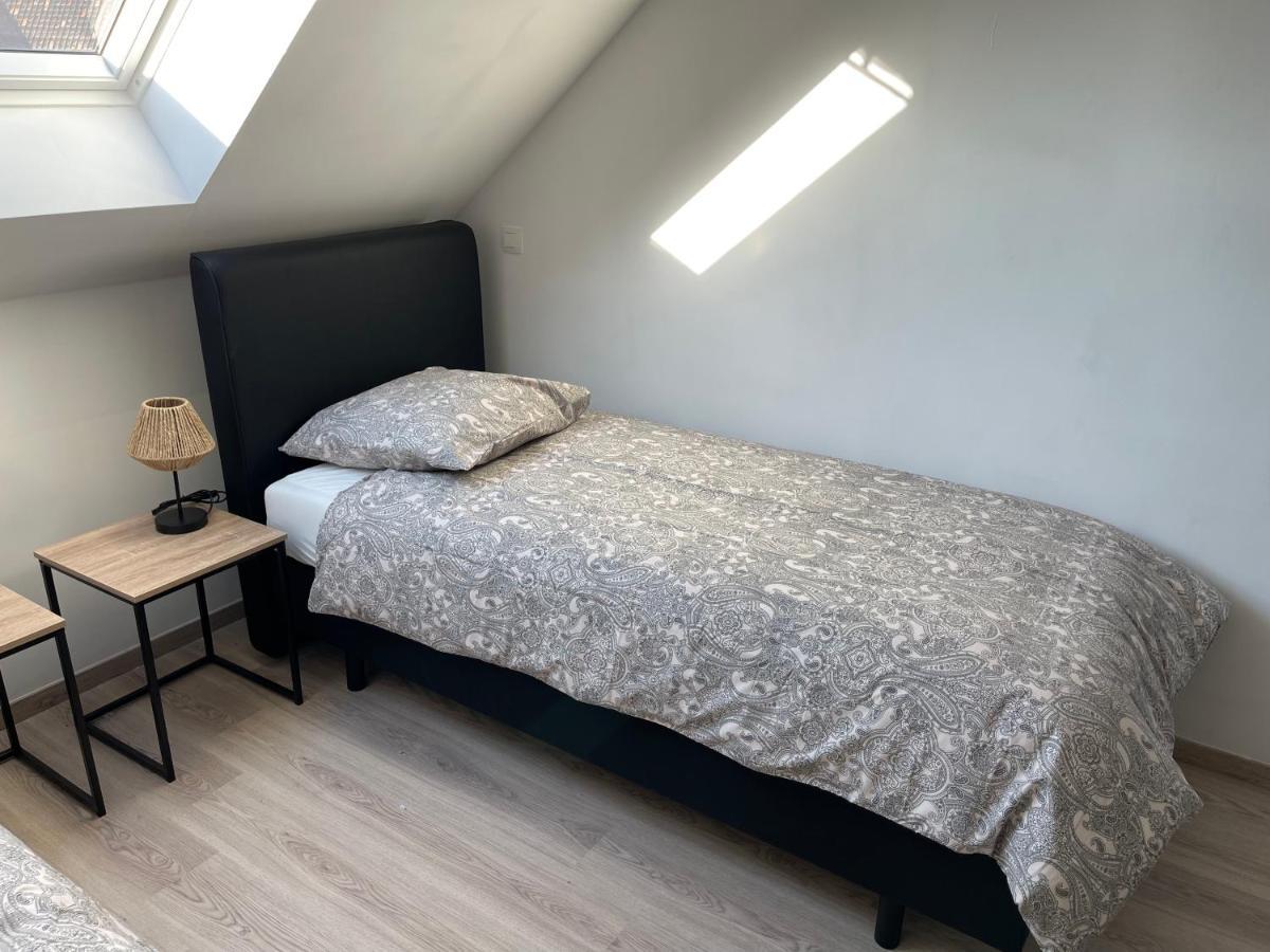The 77 Work Or Holiday New Home Houthem Екстериор снимка